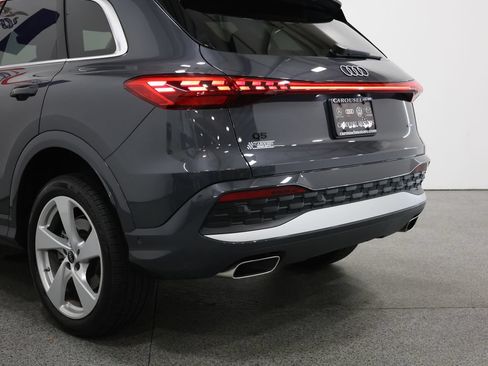 Used 2025 Audi Q5 Premium Plus w/ Premium Plus AWD/4WD image 10