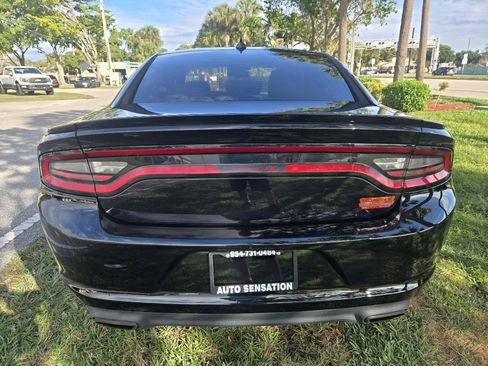 Used 2016 Dodge Charger R/T image 8