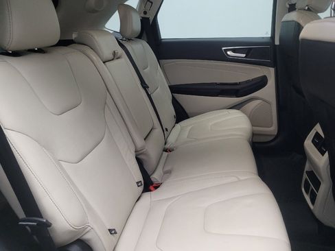Used 2018 Ford Edge Titanium w/ Technology Package image 19