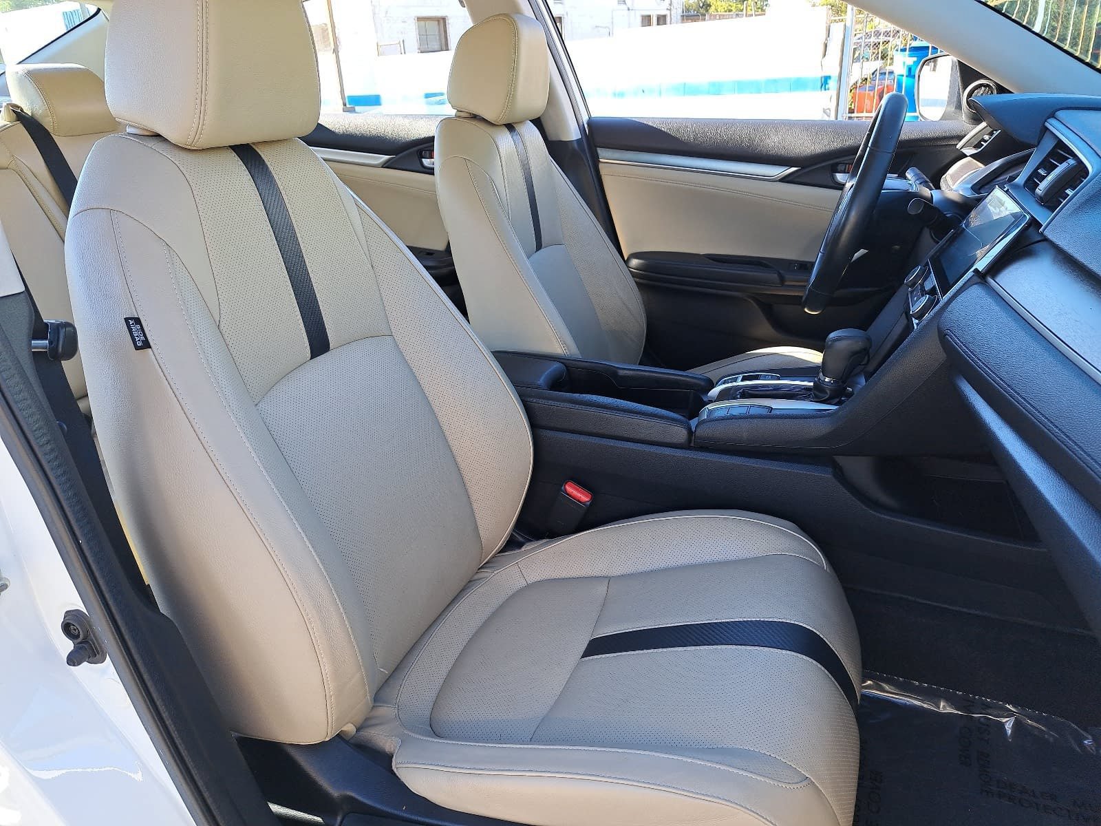 Used 2017 Honda Civic EX-L image 10