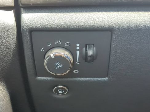 Used 2015 Jeep Grand Cherokee Laredo w/ Quick Order Package 23E RWD image 24