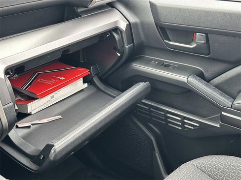 Certified 2025 Toyota 4Runner SR5 image 33