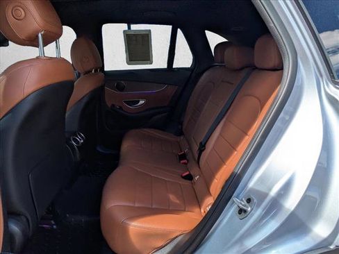 Used 2022 Mercedes-Benz GLC 300 4MATIC image 12