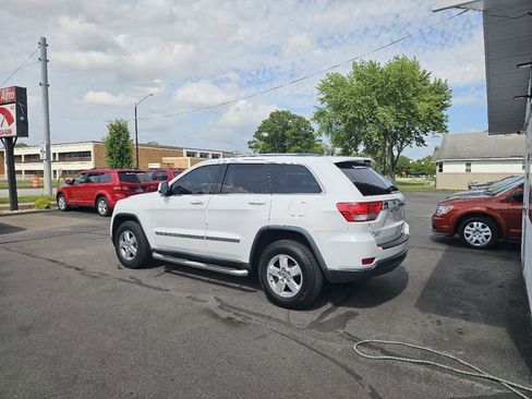 Used 2013 Jeep Grand Cherokee Laredo w/ Laredo E Group AWD/4WD image 7