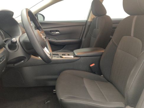 Used 2024 Nissan Sentra SV FWD image 17