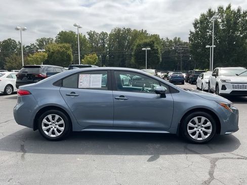 Used 2026 Toyota Corolla LE FWD image 7