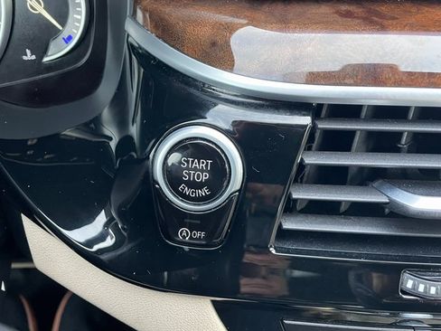 Used 2019 BMW 540i xDrive w/ Convenience Package image 20