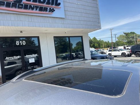 Used 2019 Buick Encore Essence w/ Safety Package II AWD/4WD image 12
