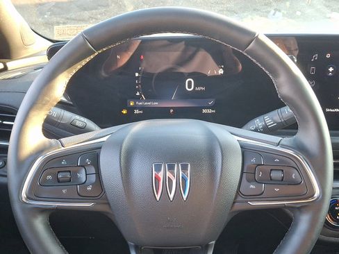 Used 2025 Buick Envista Preferred w/ Convenience I Package FWD image 18