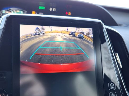 Used 2017 Toyota Prius Prime Advanced image 24