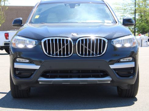 Used 2019 BMW X3 xDrive30i w/ Driving Assistance Package AWD/4WD image 3
