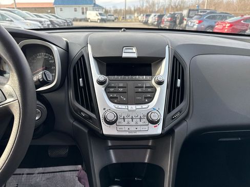 Used 2015 Chevrolet Equinox LS image 17