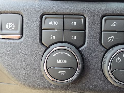New 2026 Chevrolet Silverado 2500 ZR2 AWD/4WD image 34