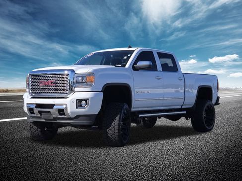 Used 2015 GMC Sierra 2500 Denali image 17
