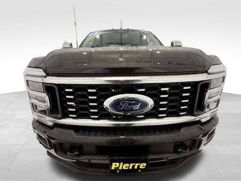 Certified 2025 Ford F450 Platinum w/ Platinum Plus Package image 9