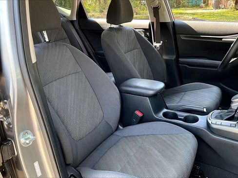 Used 2021 Kia Seltos LX image 28