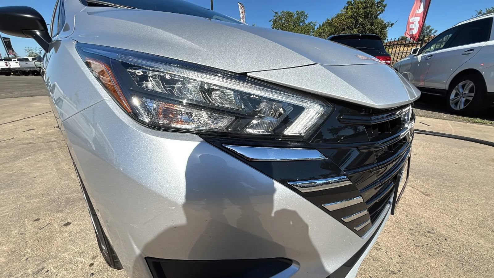 Used 2025 Nissan Versa S FWD image 39
