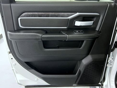 Used 2024 RAM 3500 Big Horn image 20