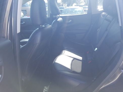 Used 2020 Jeep Compass Latitude image 12