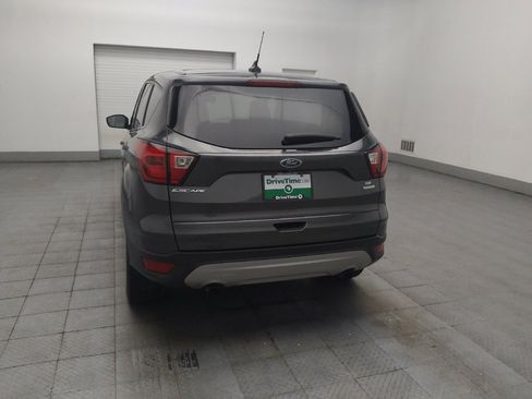 Used 2019 Ford Escape SE FWD image 6