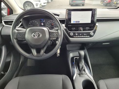 Used 2024 Toyota Corolla LE image 7