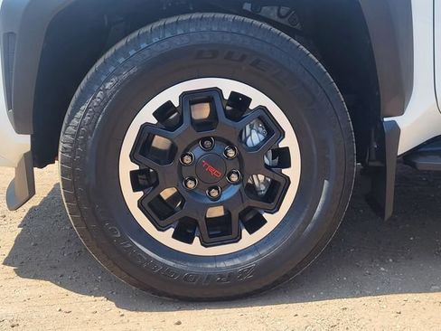 Used 2025 Toyota 4Runner TRD Off-Road AWD/4WD image 10