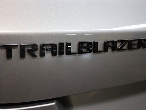 Used 2023 Chevrolet TrailBlazer RS w/ Technology Package image 20