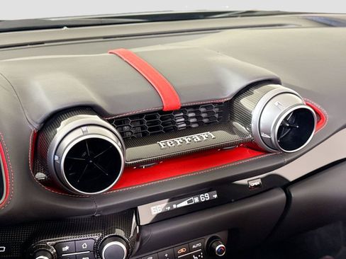 Used 2021 Ferrari 812 GTS RWD image 20