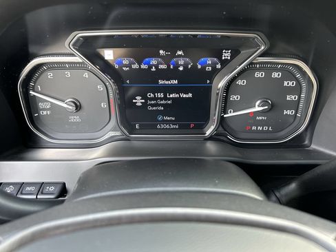 Used 2021 GMC Sierra 1500 AT4 w/ AT4 Value Package AWD/4WD image 11