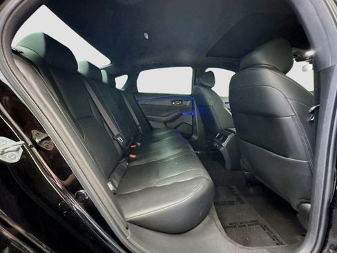 Used 2025 Honda Accord Sport image 19