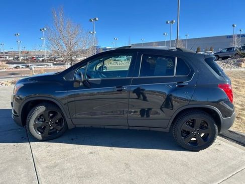 Used 2016 Chevrolet Trax LTZ w/ Midnight Edition image 17