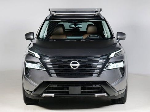 Used 2025 Nissan Rogue Platinum w/ Platinum Premium Package image 8