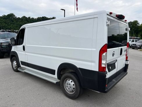 Used 2023 RAM ProMaster 2500 FWD image 3