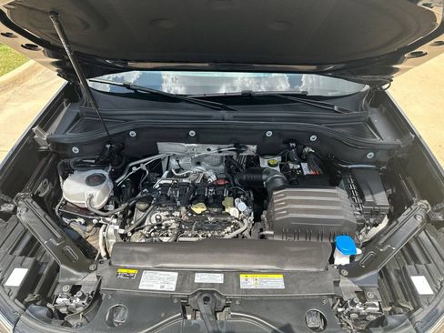 Used 2024 Volkswagen Atlas SE FWD image 12