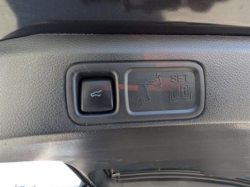 Used 2024 Ford Expedition Max Limited image 13