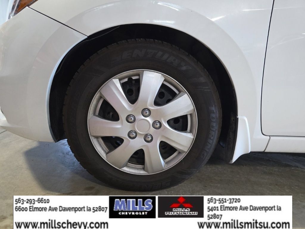 Used 2020 Nissan Versa S FWD image 22