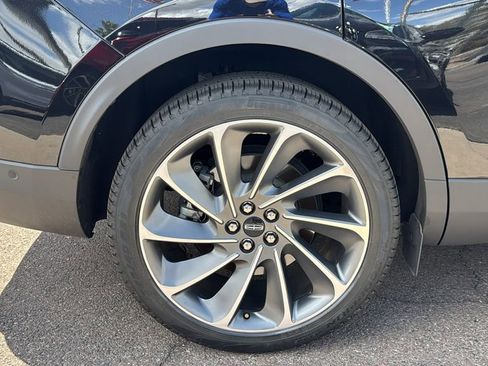 Used 2023 Lincoln Nautilus Reserve w/ Equipment Group 202A AWD/4WD image 27