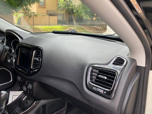 Used 2018 Jeep Compass Limited w/ Navigation Group FWD image 54