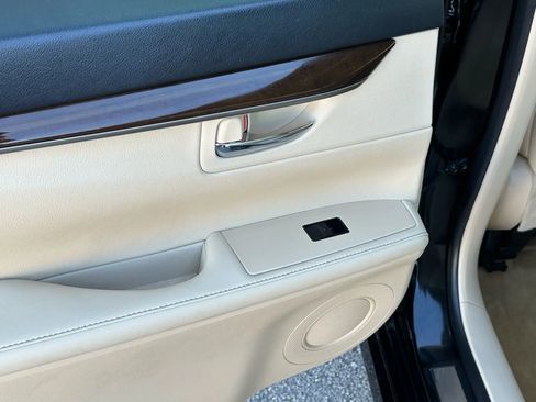 Used 2014 Lexus ES 350 image 16