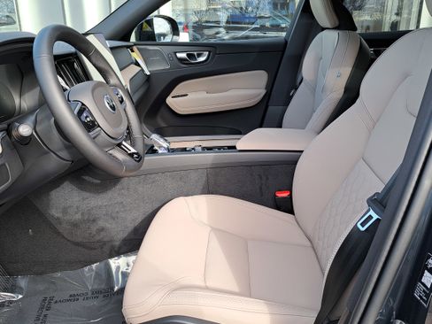 New 2026 Volvo XC60 B5 Plus w/ Protection Package Premier image 6