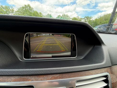 Used 2015 Mercedes-Benz E 350 4MATIC Sedan image 28