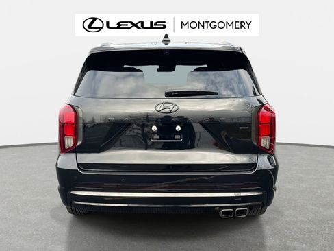 Used 2024 Hyundai Palisade Calligraphy image 5