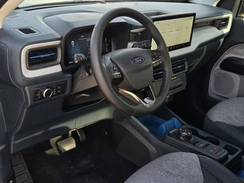 Used 2025 Ford Maverick XLT w/ XLT Luxury Package AWD/4WD image 28