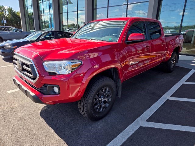 Used 2020 Toyota Tacoma SR5 RWD image 3