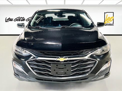 Used 2023 Chevrolet Malibu LT image 2
