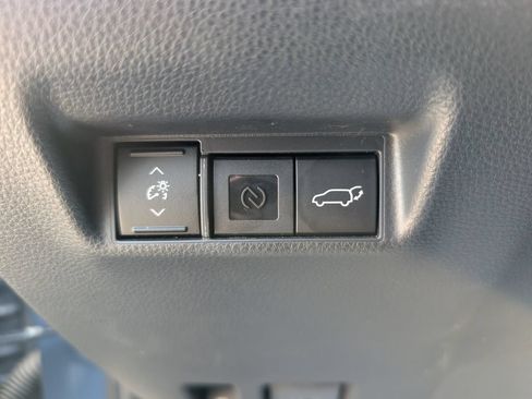Used 2026 Toyota RAV4 XSE w/ Panoramic Sun Roof Package AWD/4WD image 10