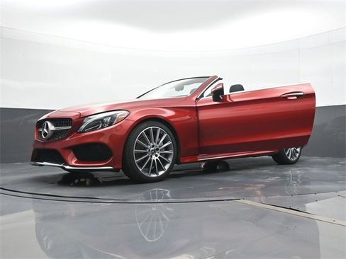 Used 2018 Mercedes-Benz C 300 Cabriolet image 25