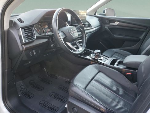 Used 2021 Audi Q5 Premium image 14