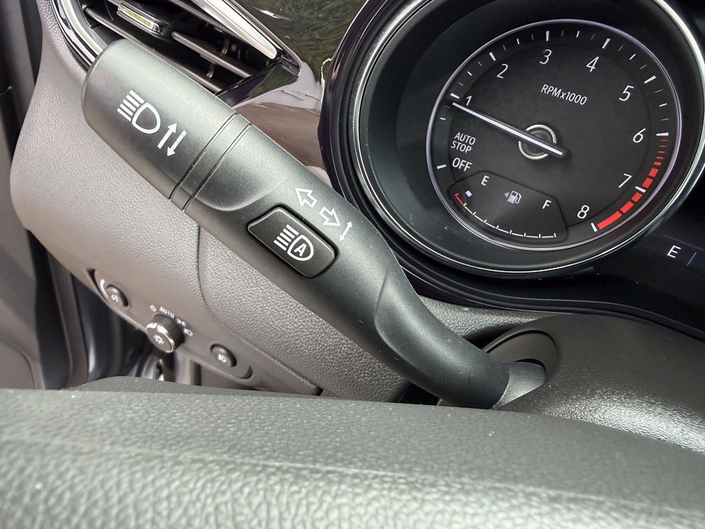 Used 2020 Buick Encore GX Preferred w/ Cold Weather Comfort Package FWD image 29
