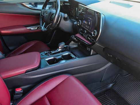 Used 2022 Lexus NX 350 AWD image 17